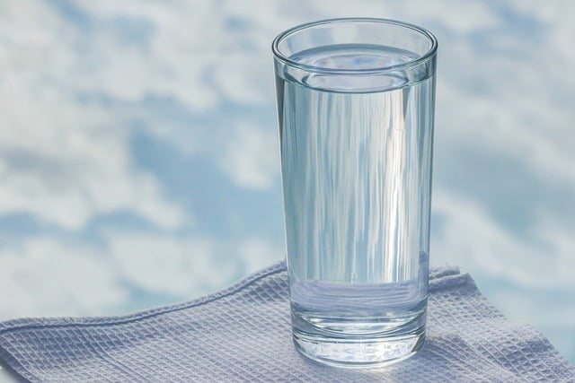 glass of water sign of overthinking